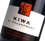 Escarpment Kiwa Pinot Noir Thumb.gif